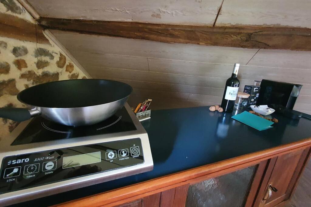 Unique Room With Great View In A Former Old Barn Troche 외부 사진